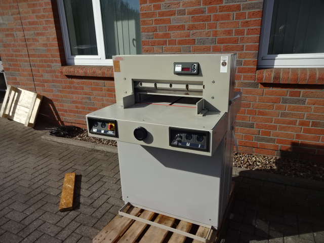 Papierschneidemaschine